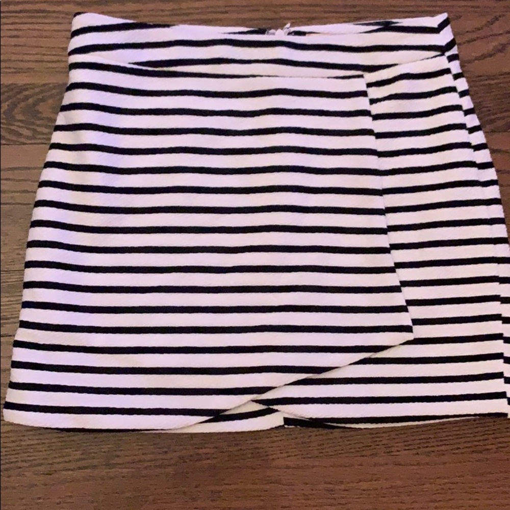 Skies Are Blue Stripe skirt .